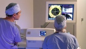 A thousand patients have already undergone a removal of cataract without a scalpel  